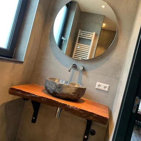 Gæstehus The Rock 4*